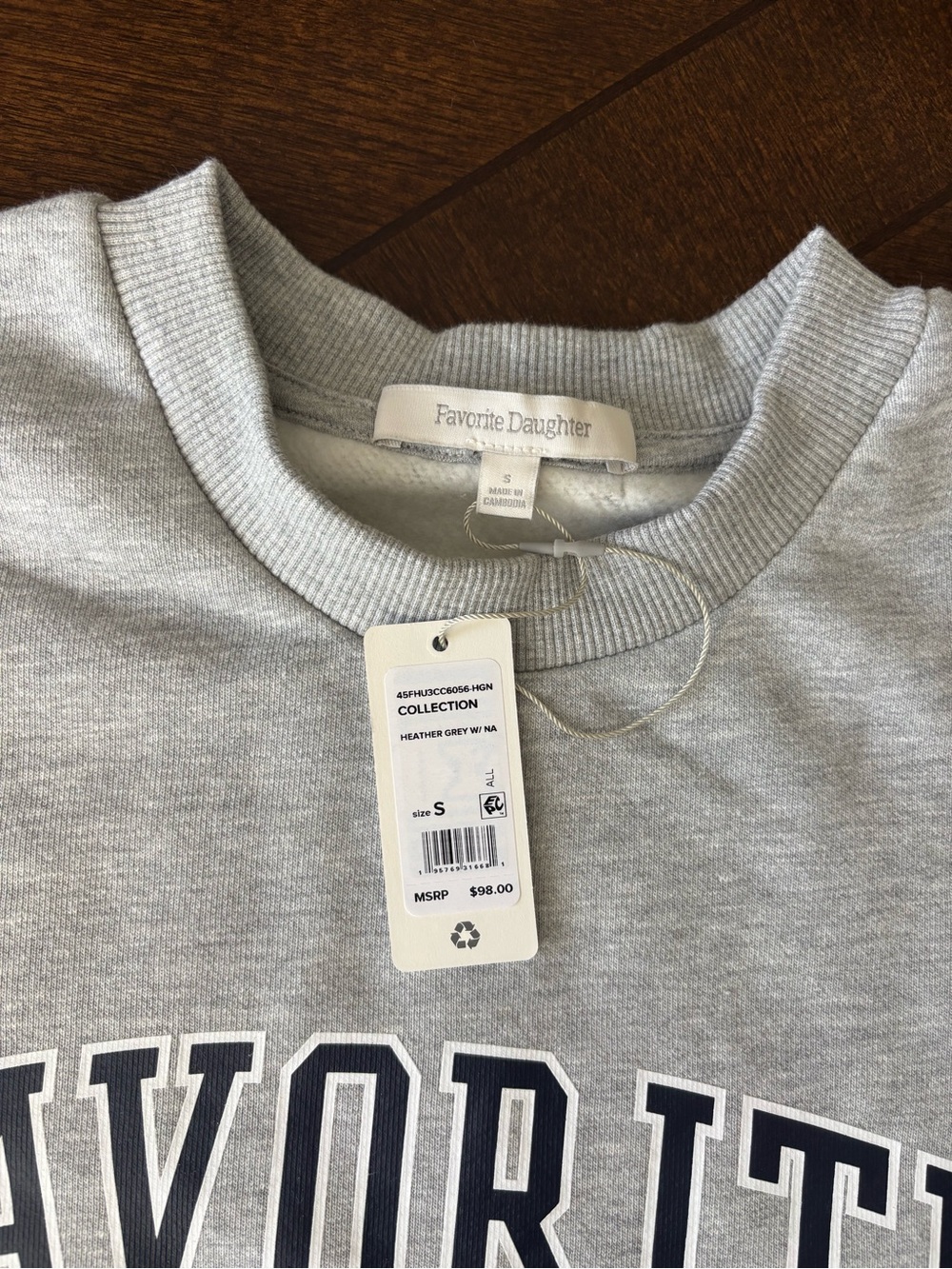 Favorite Daughter Cropped Collegiate Sweatshirt - Heather Grey Navy NWT - Picture 2 of 6